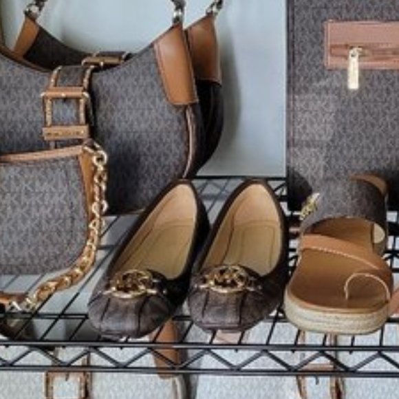 $149 Michael Michael Kors Large Kenly - Picture 11 of 11